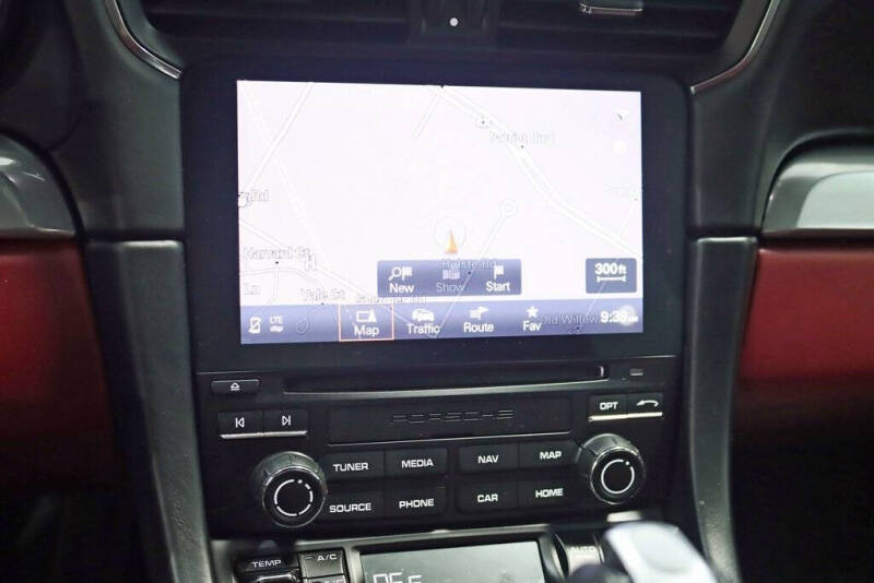 2019 Porsche 911 Carrera