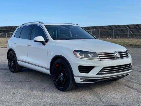 2016 Volkswagen Touareg VR6 Lux