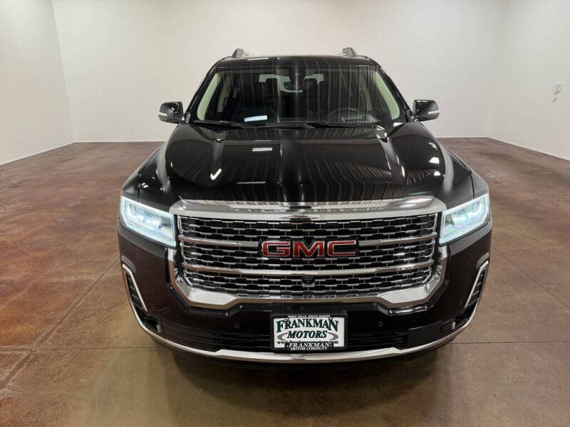 2022 GMC Acadia Denali