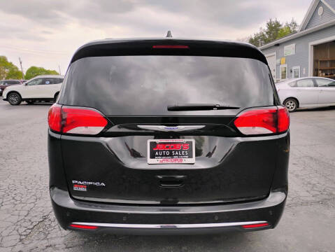 2018 Chrysler Pacifica Touring L Plus