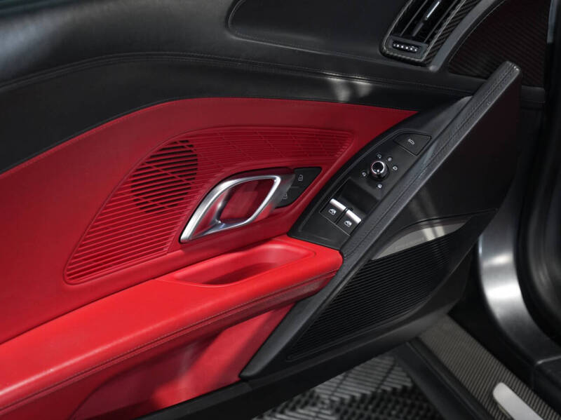 2017 Audi R8 5.2 quattro V10 Plus