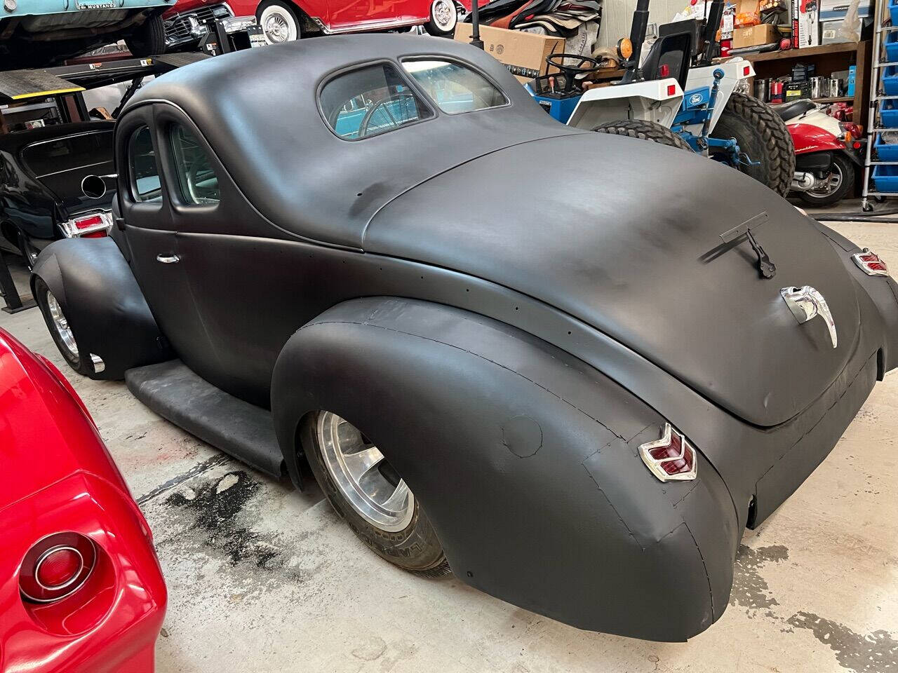 1940 Ford Deluxe 9