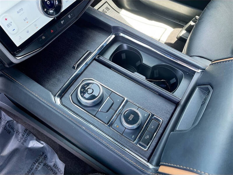 2022 Ford Expedition Platinum