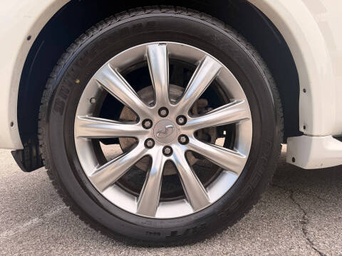 2014 Infiniti QX80