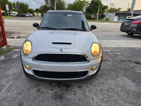 2013 MINI Clubman for sale at 1st Klass Auto Sales in Hollywood FL