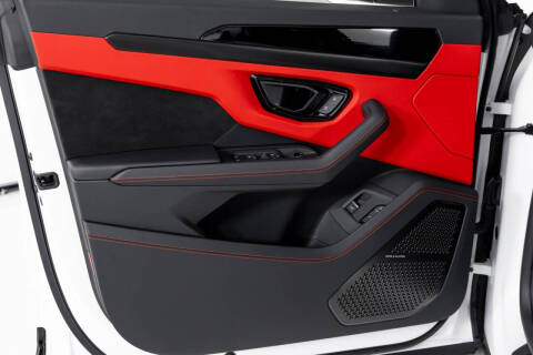 2024 Lamborghini Urus S