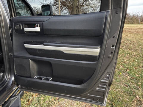 2014 Toyota Tundra SR5