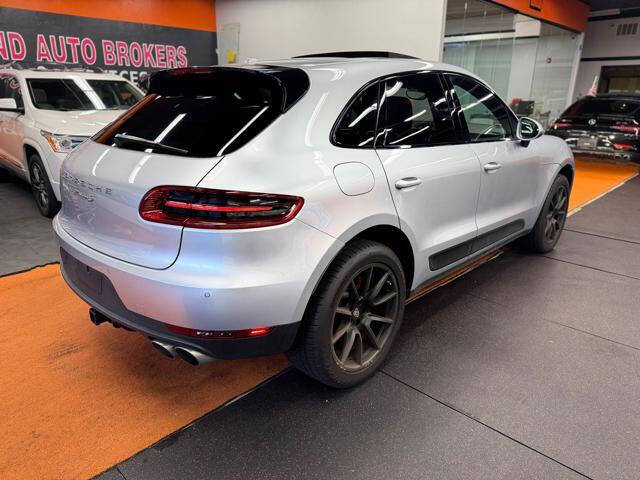 2015 Porsche Macan S