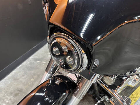 2010 Harley-Davidson FLHX - Street Glide