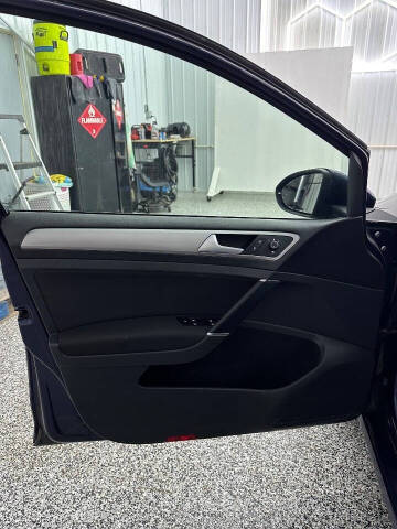 2016 Volkswagen e-Golf SE