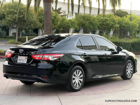 2019 Toyota Camry Hybrid LE