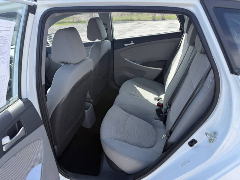 2014 Hyundai Accent GS - Photo 16