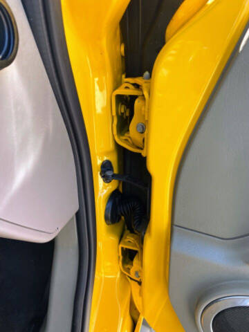 2004 HUMMER H2 Lux Series