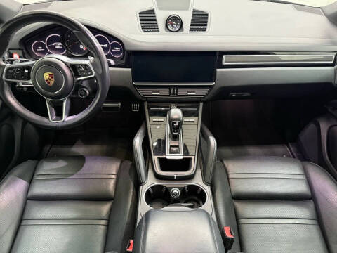 2020 Porsche Cayenne S Coupe