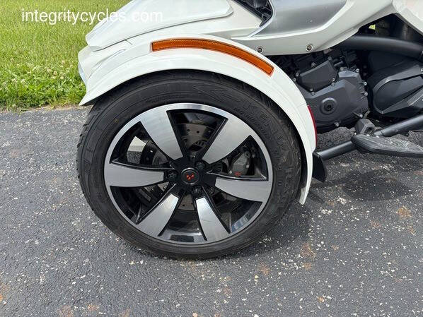 2017 Can-Am SPYDER F3-T SE6
