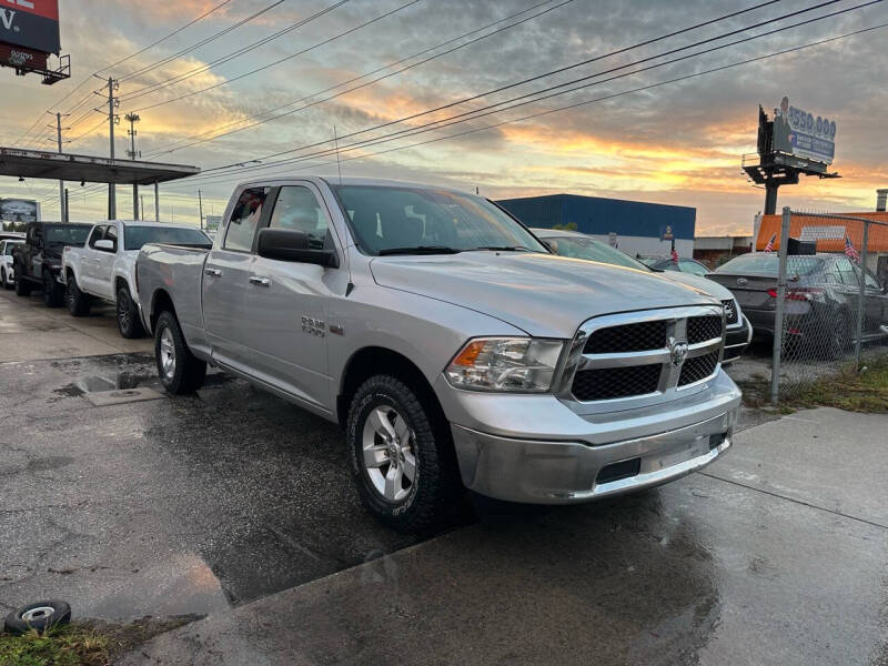 2014 RAM Ram 1500 Pickup SLT photo 2