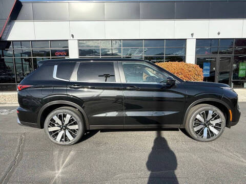 2026 Mitsubishi Outlander SE