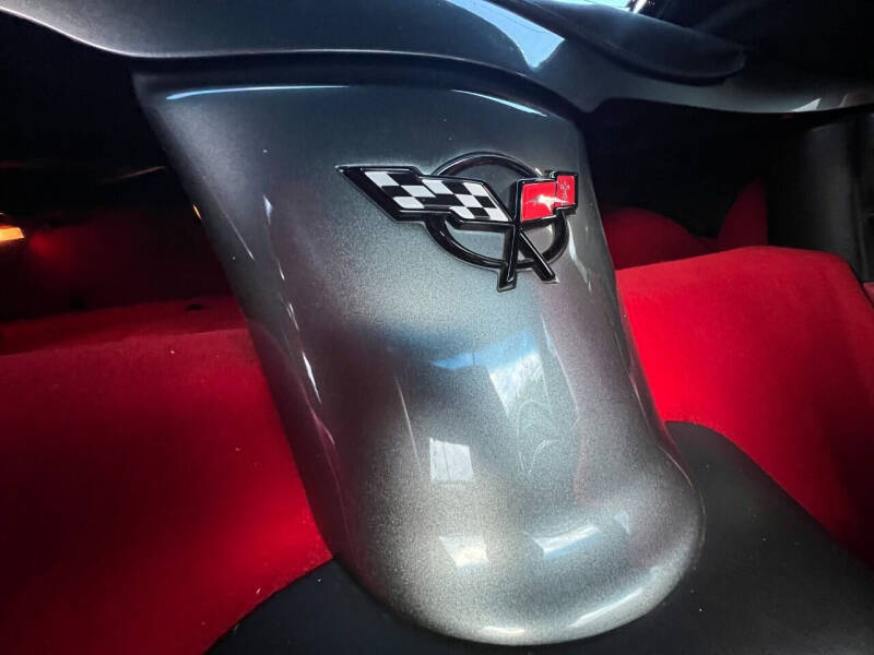 2004 Chevrolet Corvette