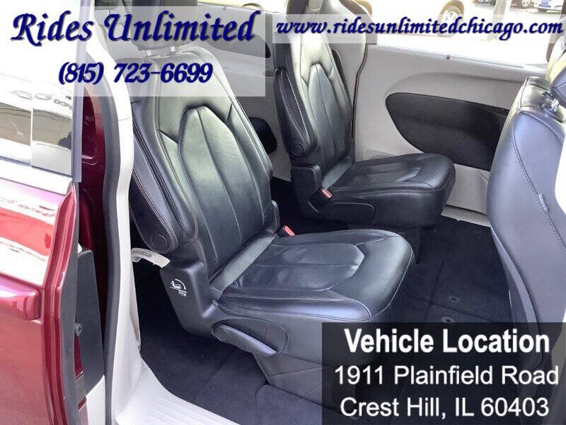 2020 Chrysler Pacifica Touring L