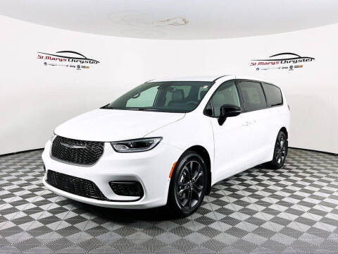 2026 Chrysler Pacifica Select