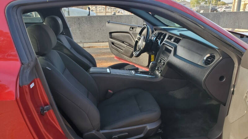 2014 Ford Mustang V6