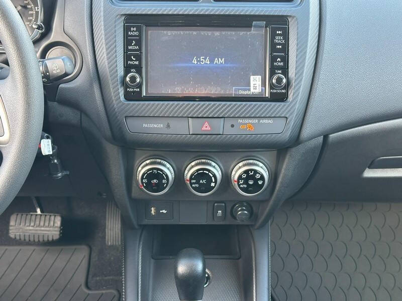 2025 Mitsubishi Outlander Sport ES