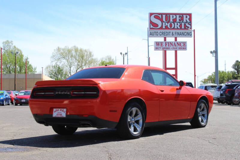 2019 Dodge Challenger SXT