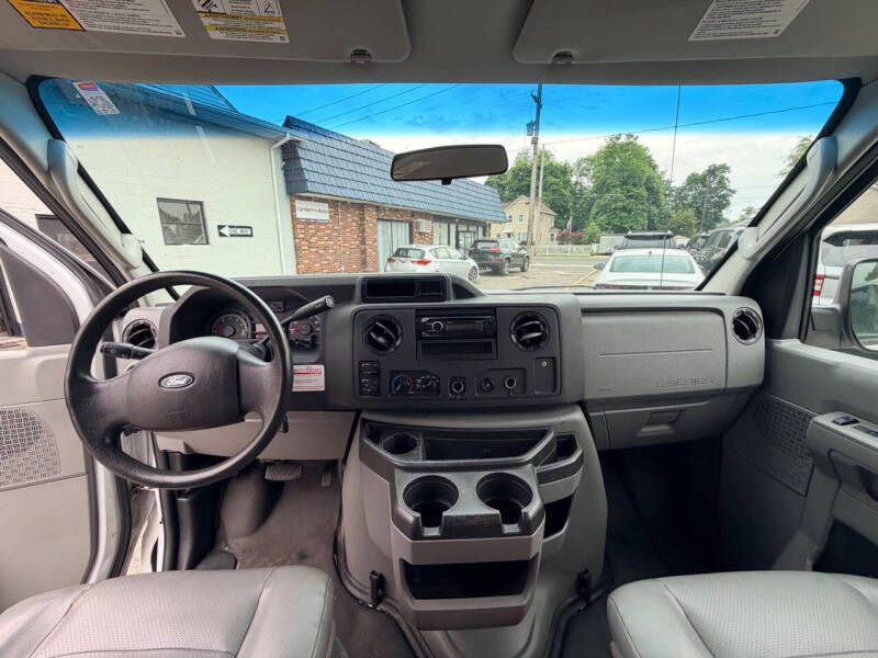 2014 Ford E-Series
