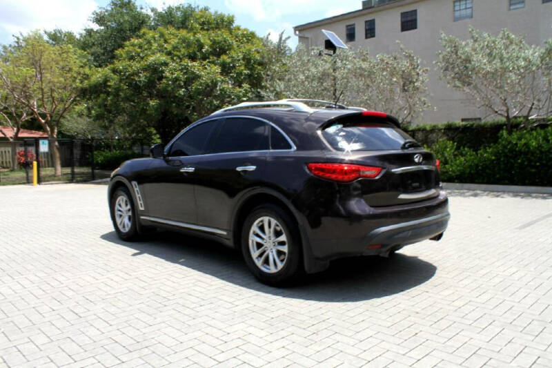 2010 Infiniti FX35