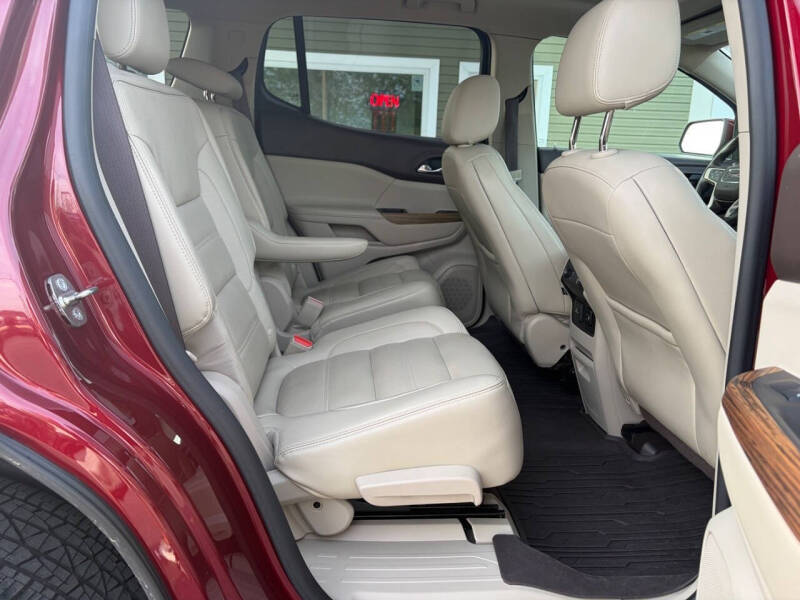 2017 GMC Acadia Denali
