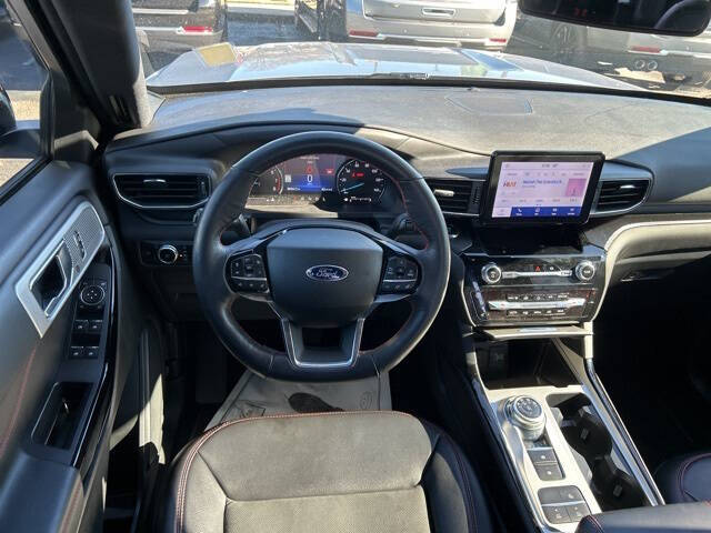 2023 Ford Explorer ST-Line