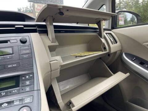 2010 Toyota Prius II