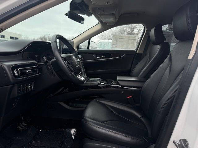 2022 Lincoln Nautilus Standard