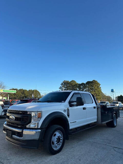 2021 Ford F-450 Super Duty Chassis Cab XL's photo