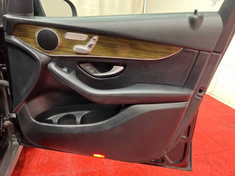 2019 Mercedes-Benz GLC GLC 300