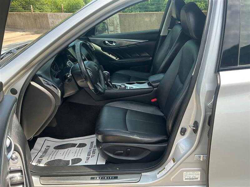 2015 Infiniti Q50