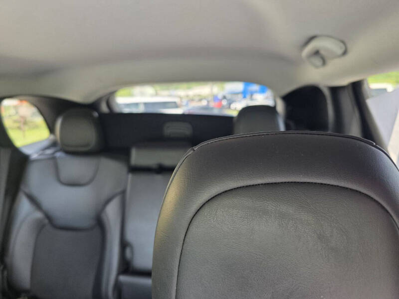 2020 Jeep Cherokee Altitude