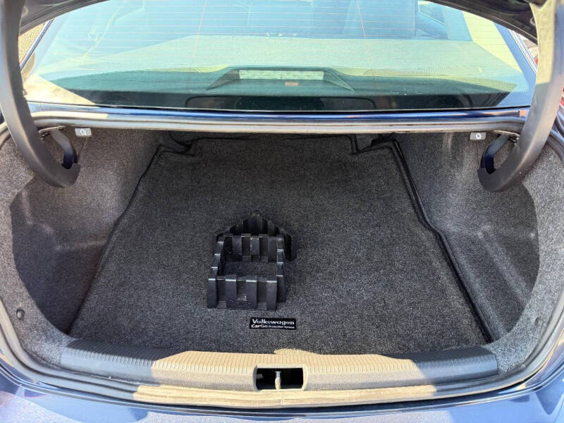 2013 Volkswagen Passat SE PZEV