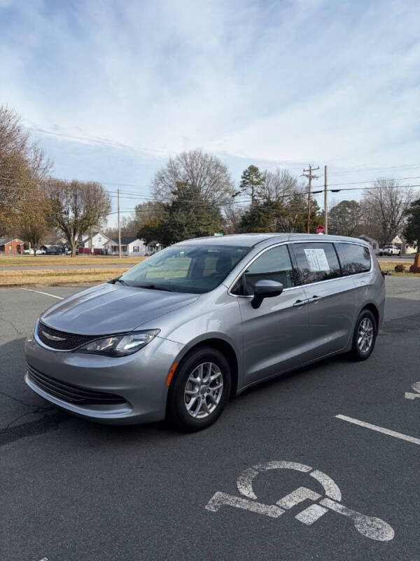 2017 Chrysler Pacifica Touring
