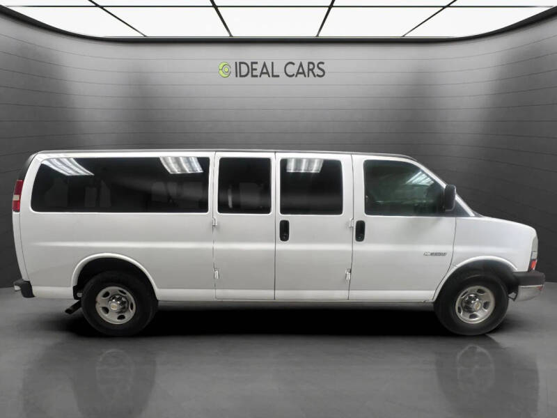 2004 Chevrolet Express 3500
