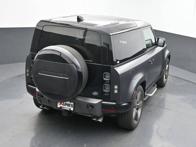 2023 Land Rover Defender 90 V8