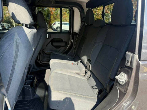 2025 Jeep Gladiator NightHawk