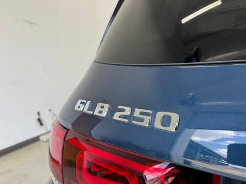 2022 Mercedes-Benz GLB GLB 250 4MATIC