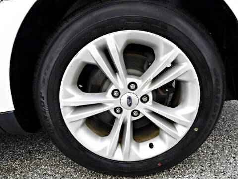 2016 Ford Taurus SEL