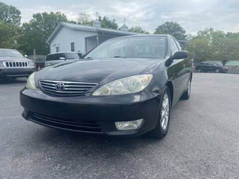 2005 Toyota Camry for sale at KEN'S AUTOS, LLC in Paris KY
