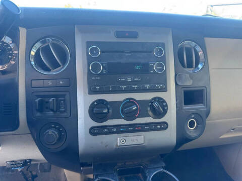 2016 Ford Expedition XL Fleet