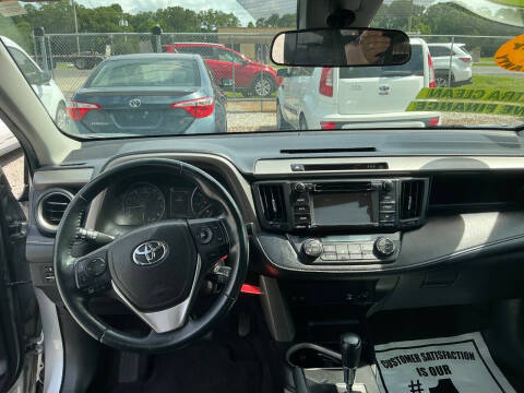 2017 Toyota RAV4 XLE