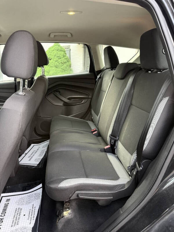 2014 Ford Escape S