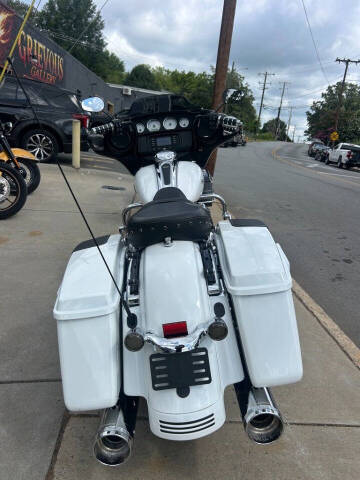 2016 Harley-Davidson Street Glide FLHX