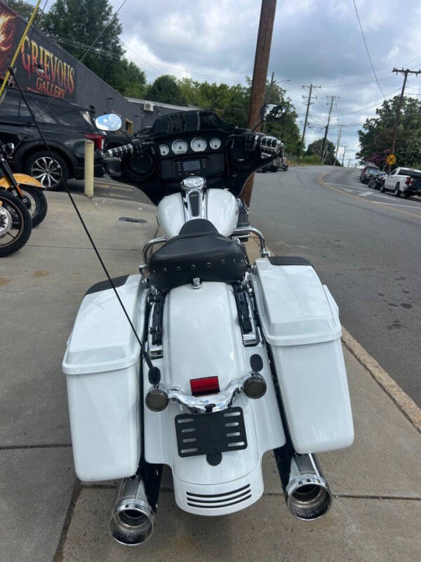 2016 Harley-Davidson Street Glide FLHX